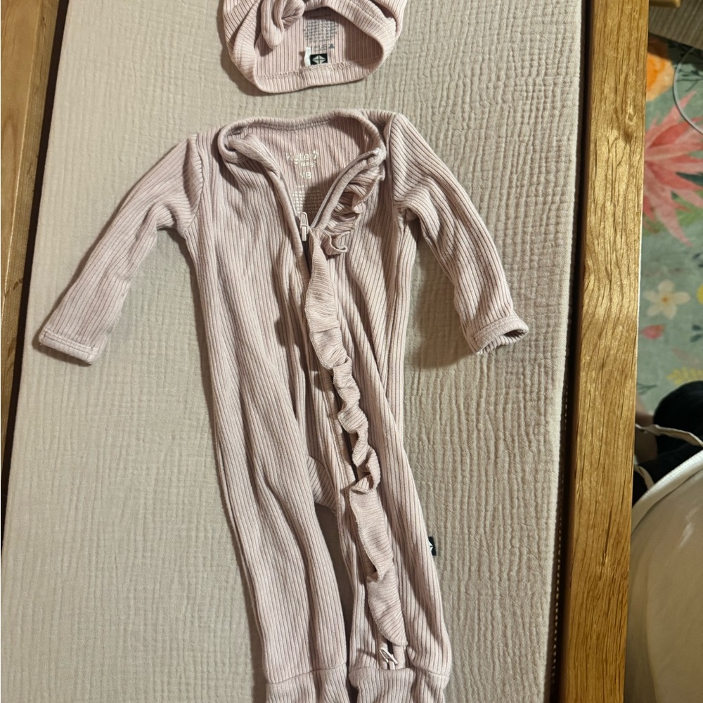 kyteBABY ruffle zippered footie in blush with ribbed headwrap